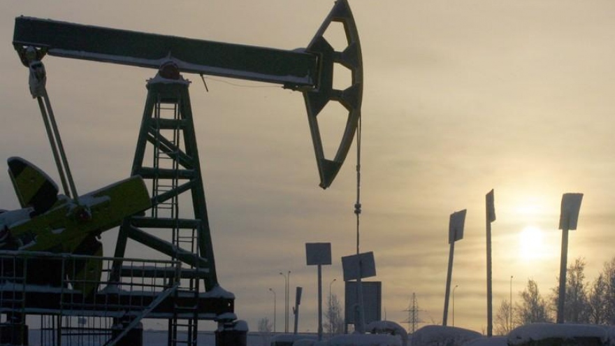Mỹ và G7 đặt mốc thời gian áp giá trần với dầu của Nga